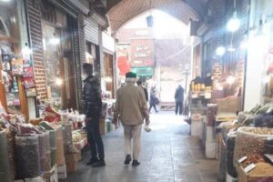 ساماندهی بساط‌چینی اصناف بازار شیشه‌گرخانه در محدوده شهرداری منطقه ۸