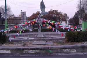 ریسه‌بندی و آذین‌بندی معابر شهرداری منطقه ۸ به مناسبت دهه فجر