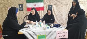 ارائه خدمات سلامت‌محور همزمان با ایام‌الله دهه فجر در محله اخماقیه منطقه ۷ تبریز