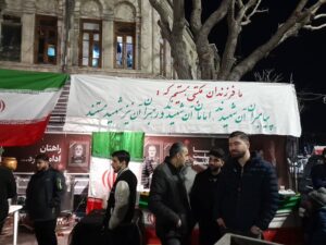 تداوم برپایی ایستگاه صلواتی شهرداری منطقه ۸ در میدان ساعت تبریز