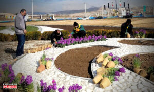 از گل‌کاری بهاری تا رنگ‌آمیزی مبلمان شهری در منطقه ۹