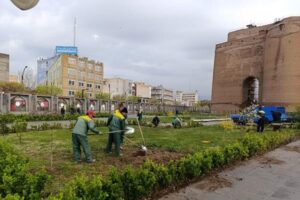 ساماندهی و بازپیرایی فضای سبز در محوطه ارک علیشاه تبریز