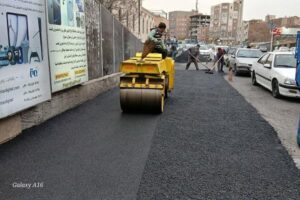 اجرای عملیات لکه‌گیری و آسفالت‌ریزی ۴۰ تنی در خیابان والمان
