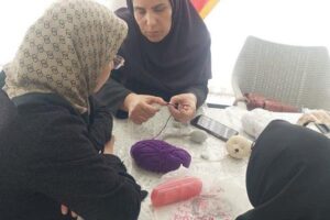 آغاز کارگاه آموزشی عروسک‌بافی در فرهنگسرای شهید بهشتی