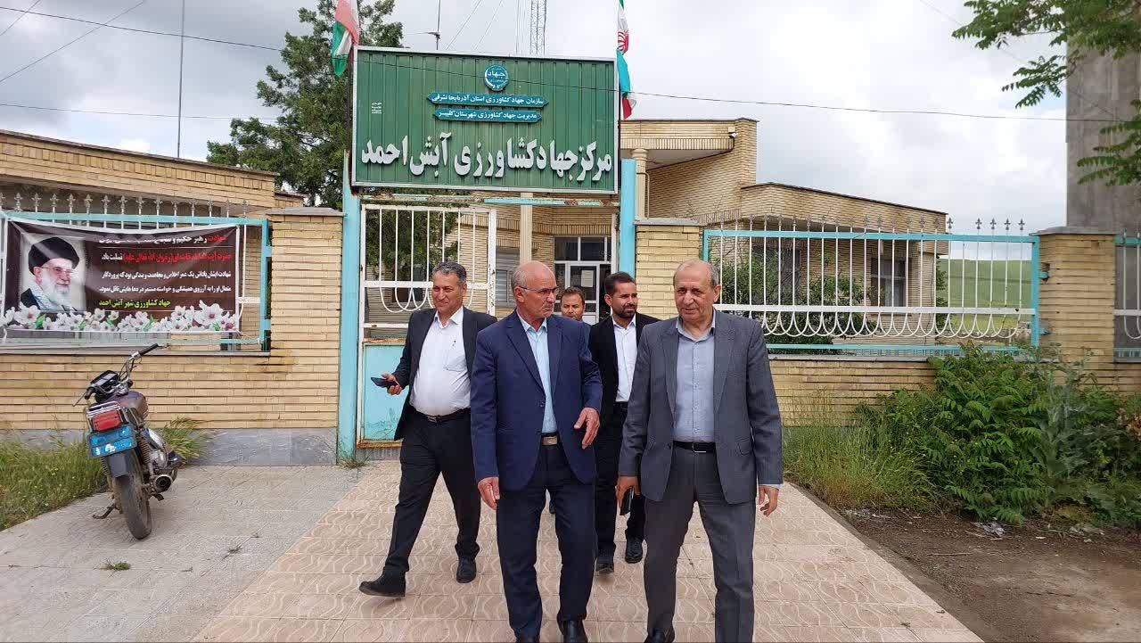 گذار از تولیدات سنتی به زنجیرههای ارزش؛ راهبرد جدید جهاد کشاورزی برای توانمندسازی عشایر گذار از تولیدات سنتی به زنجیرههای ارزش؛ راهبرد جدید جهاد کشاورزی برای توانمندسازی عشایر