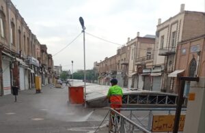 تنظیف و شست‌وشوی روزانه بازار تاریخی تبریز