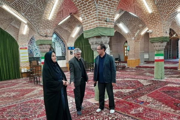 حضور شهردار منطقه ۸ تبریز در مسجد شهیدی و رسیدگی به مسائل این مسجد تاریخی حضور شهردار منطقه ۸ تبریز در مسجد شهیدی و رسیدگی به مسائل این مسجد تاریخی