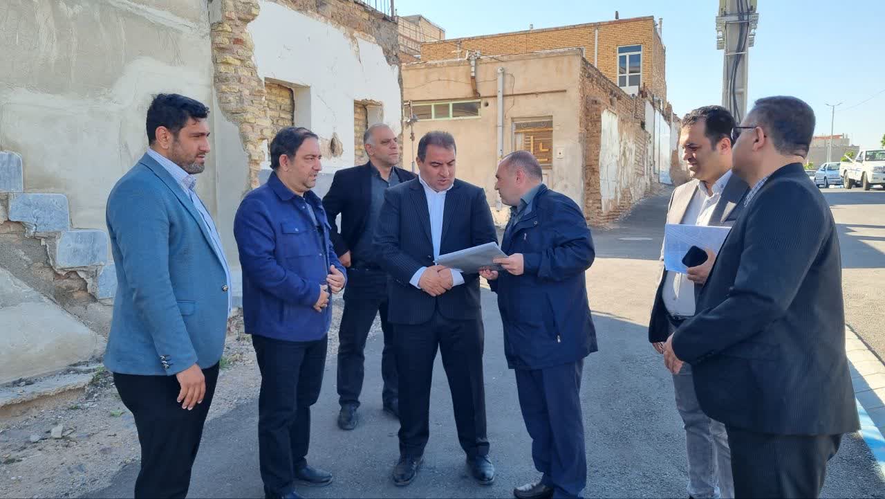 بازدید میدانی شهرداران مناطق ۱ و ۱۰ از خیابان ۴۵ متری شهید آلهاشم بازدید میدانی شهرداران مناطق ۱ و ۱۰ از خیابان ۴۵ متری شهید آلهاشم