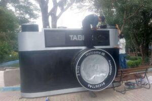 نوسازی المان «دوربین خاطرات» در باغ گلستان تبریز