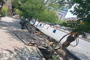 آغاز فاز دوم عملیات احداث کانال انتقال آب‌های سطحی در خیابان امام خمینی (ره) تبریز