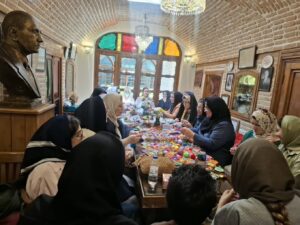 پیوند تاریخ و هنر در تور فرهنگی «در قلب تاریخ، به رنگ هنر»؛ گامی برای نشاط اجتماعی بانوان تبریزی